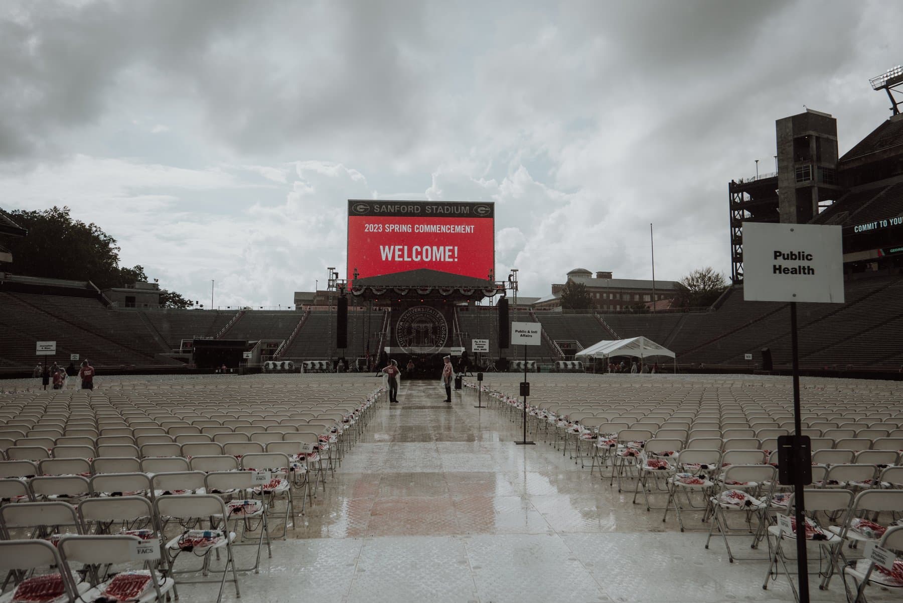 graduation chair rentals